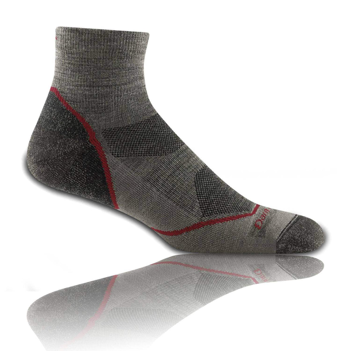 Darn Tough 1991 Light Hiker Quarter Lightweight Sock – Men's: Engineered for Breathability, Durability & All-Day Comfort