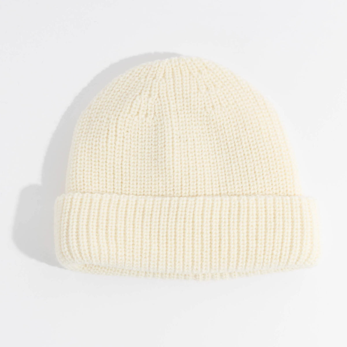 Coal Beacon Beanie – Classic Cuffed Knit