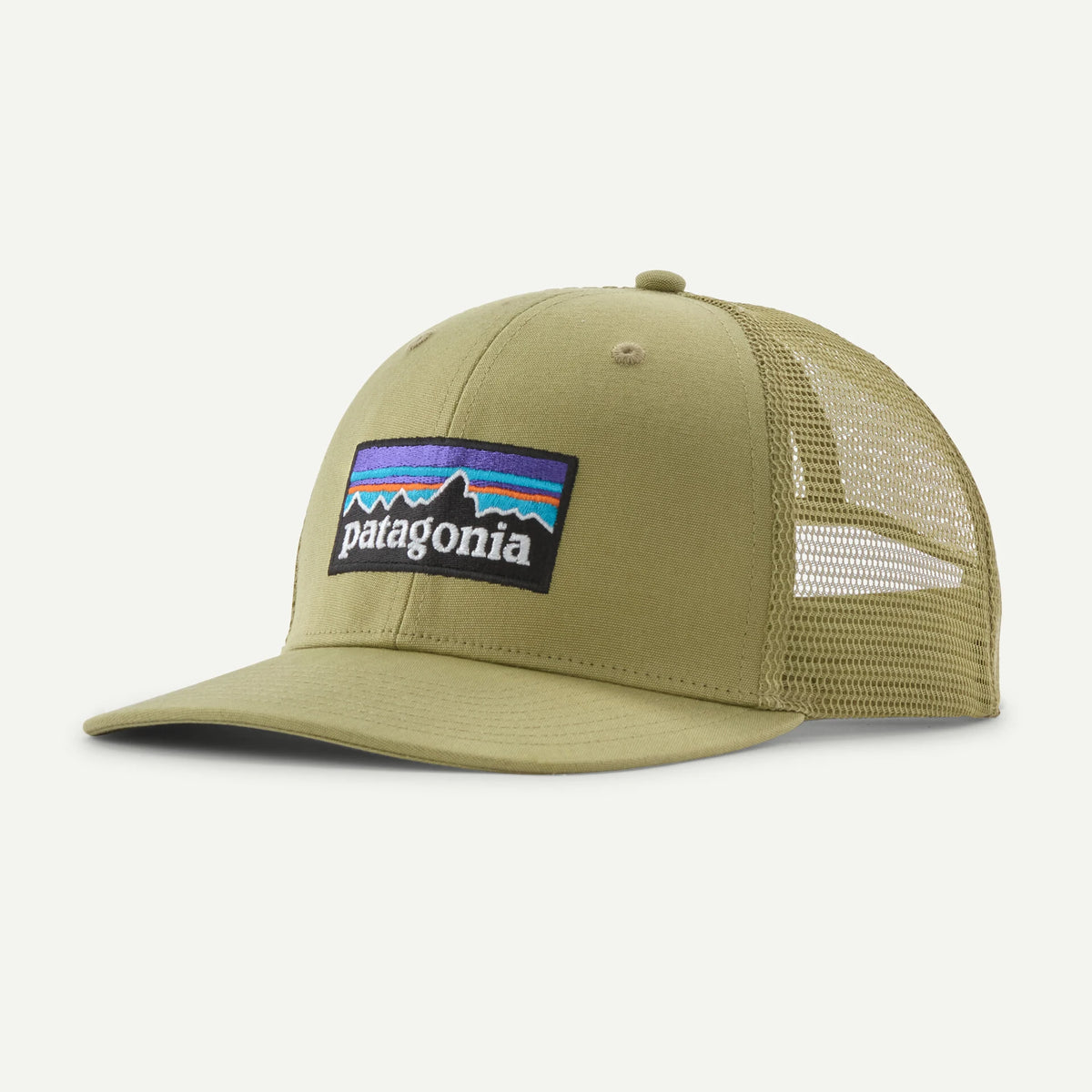 Patagonia P-6 Logo LoPro Trucker Hat – White with Redtail Rust
