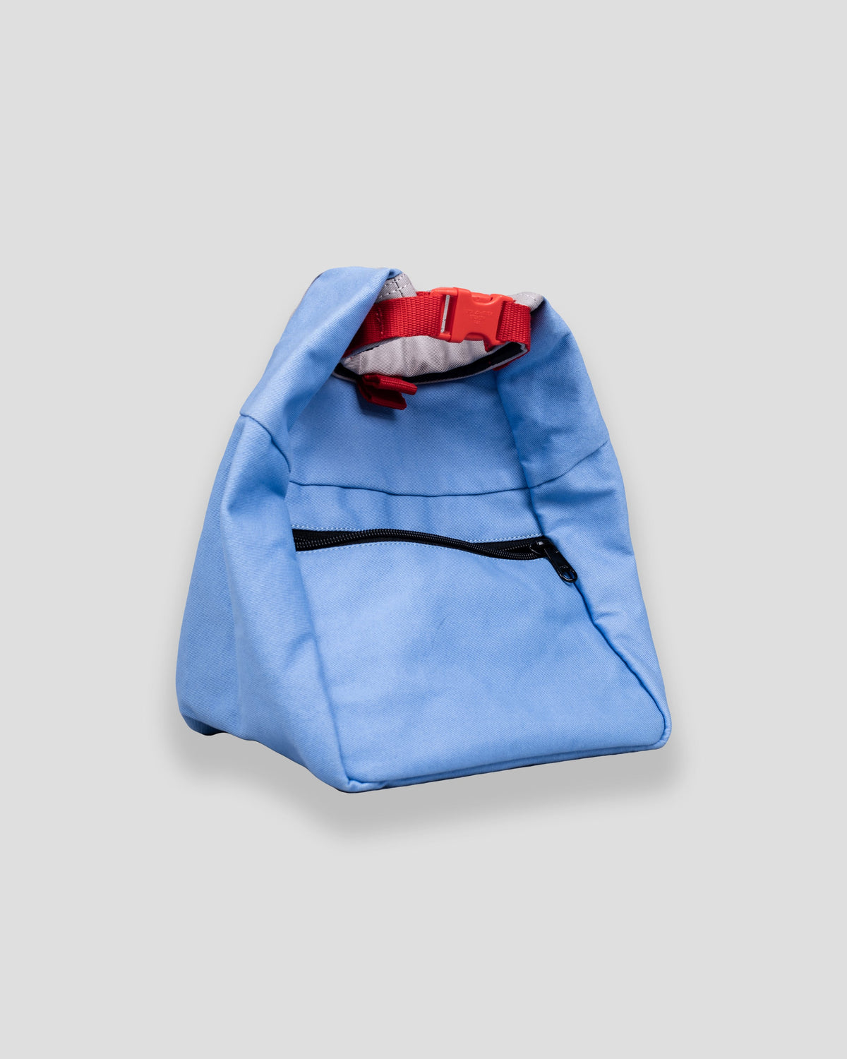 Rungne Dynology chalk bucket rolled closed, back view