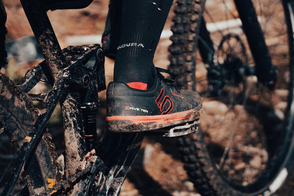 5 Best Tips for Selecting the Right Biking Shoes and Pedals - Ridge & River