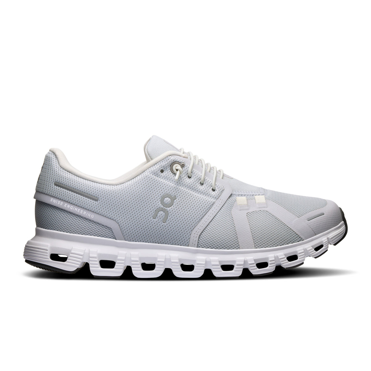 On Cloud 6 Women's running shoe in Glacier/White