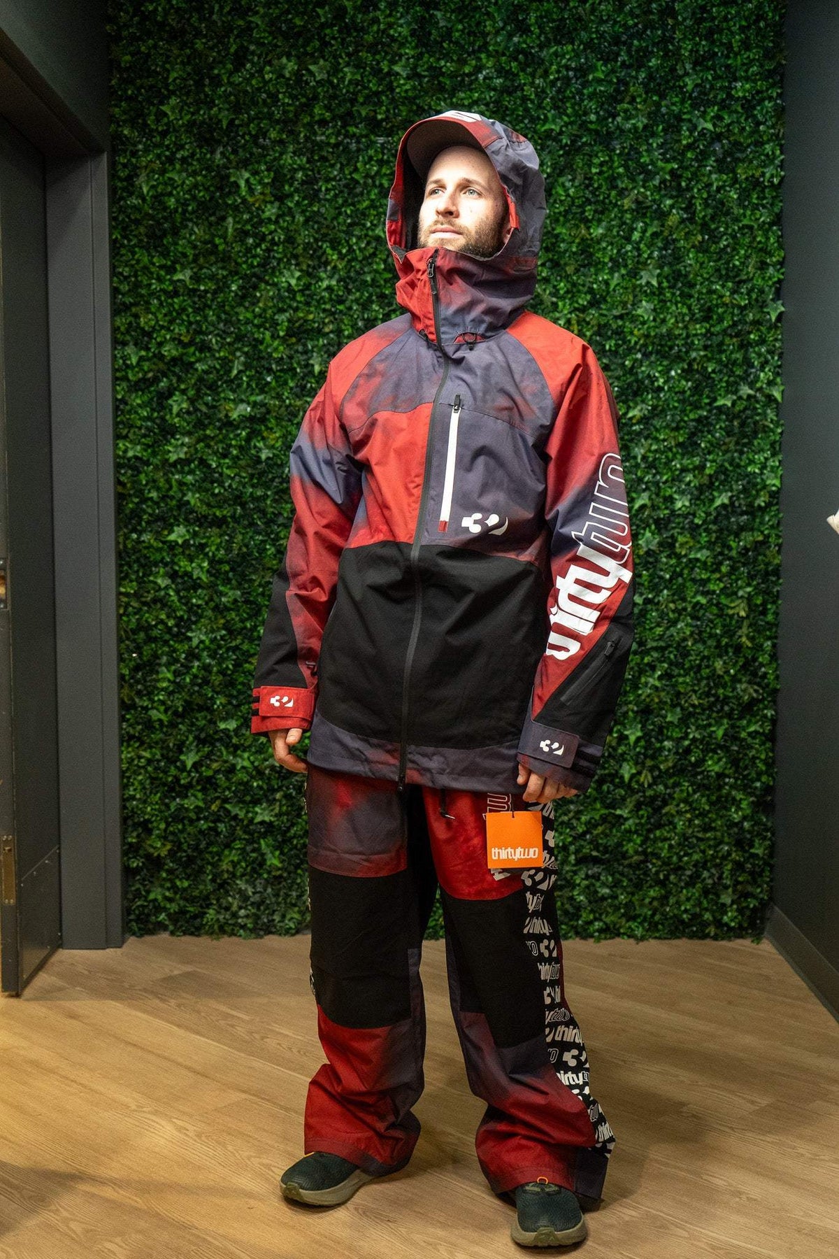 ThirtyTwo Lashed Jacket - Men's | Refined Performance Aesthetic: The New Lashed Jacket with 32 REPEL 15K Fabrication and Balanced Breathability