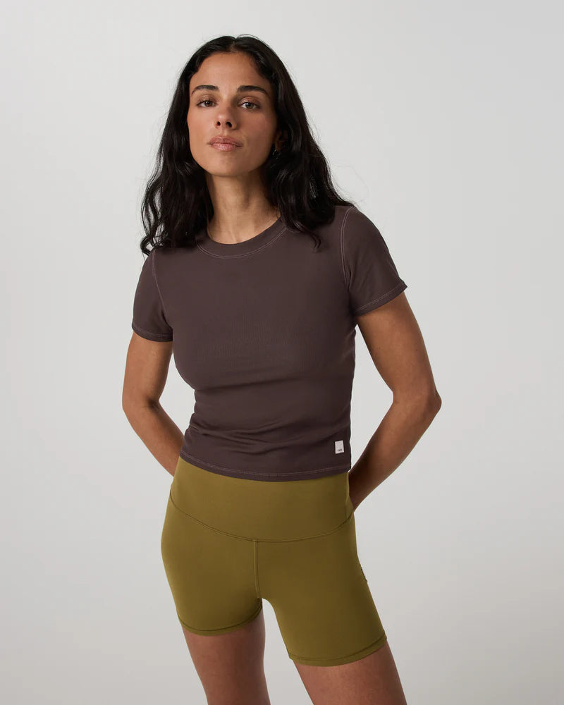 Vuori Pose Fitted Tee – Women’s Performance Stretch T-Shirt