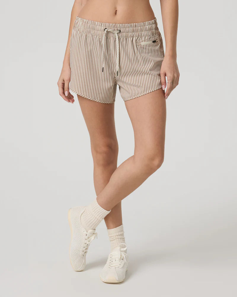 Vuori Clementine 2.0 4" Short – Women’s Performance Training Short