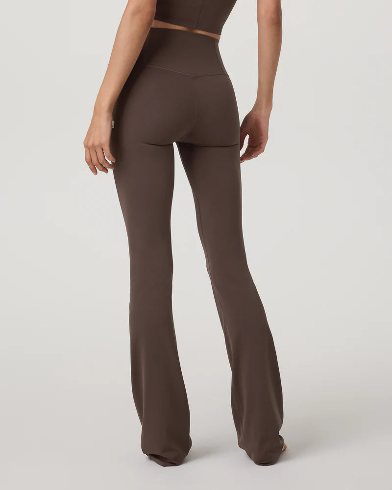 Vuori AllTheFeels Slim Flare - Women's