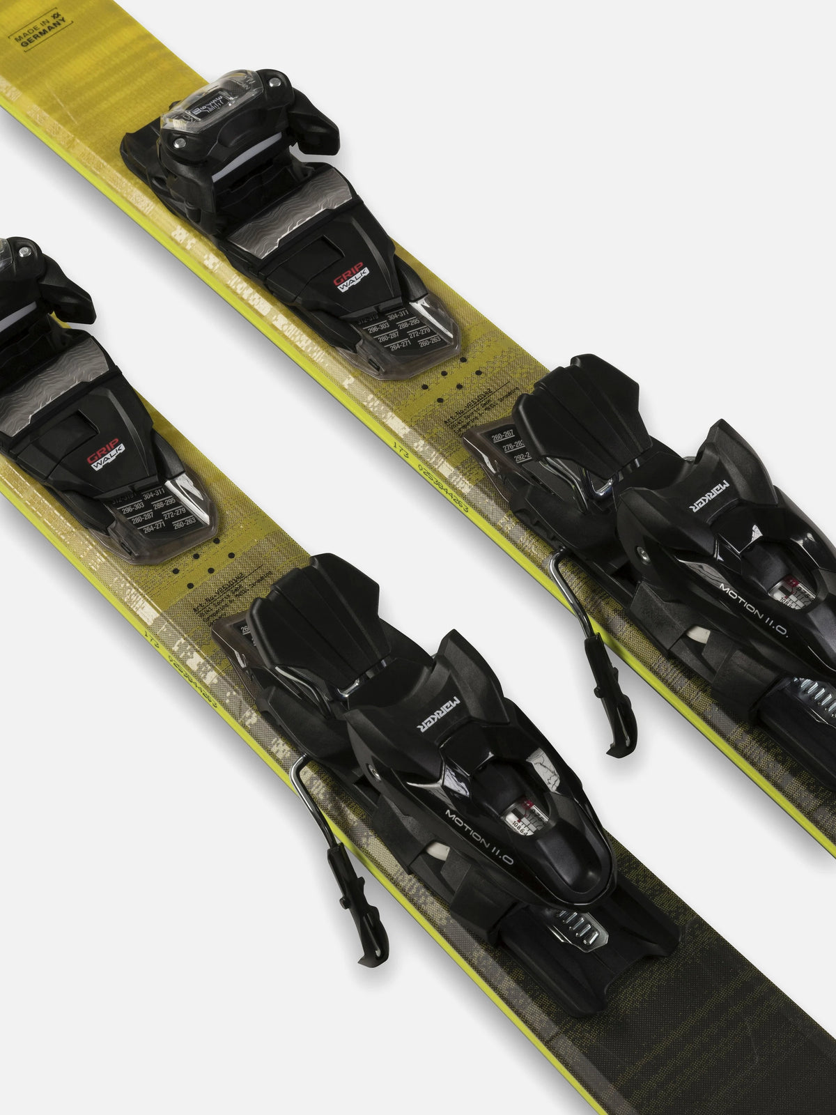 Volkl Blaze 82 Skis binding platform detail