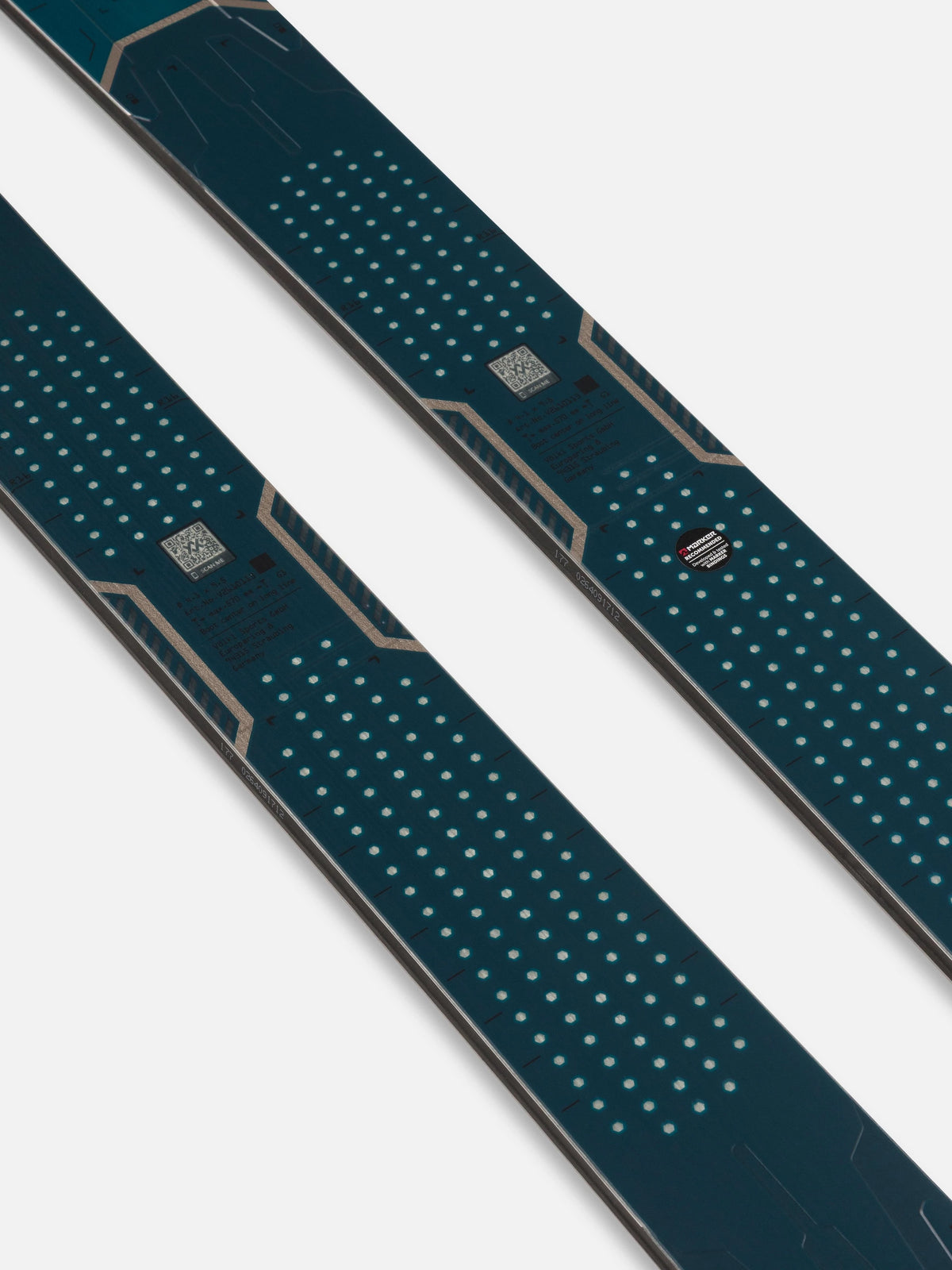 Volkl Mantra 88 Skis 2027 topsheet texture detail